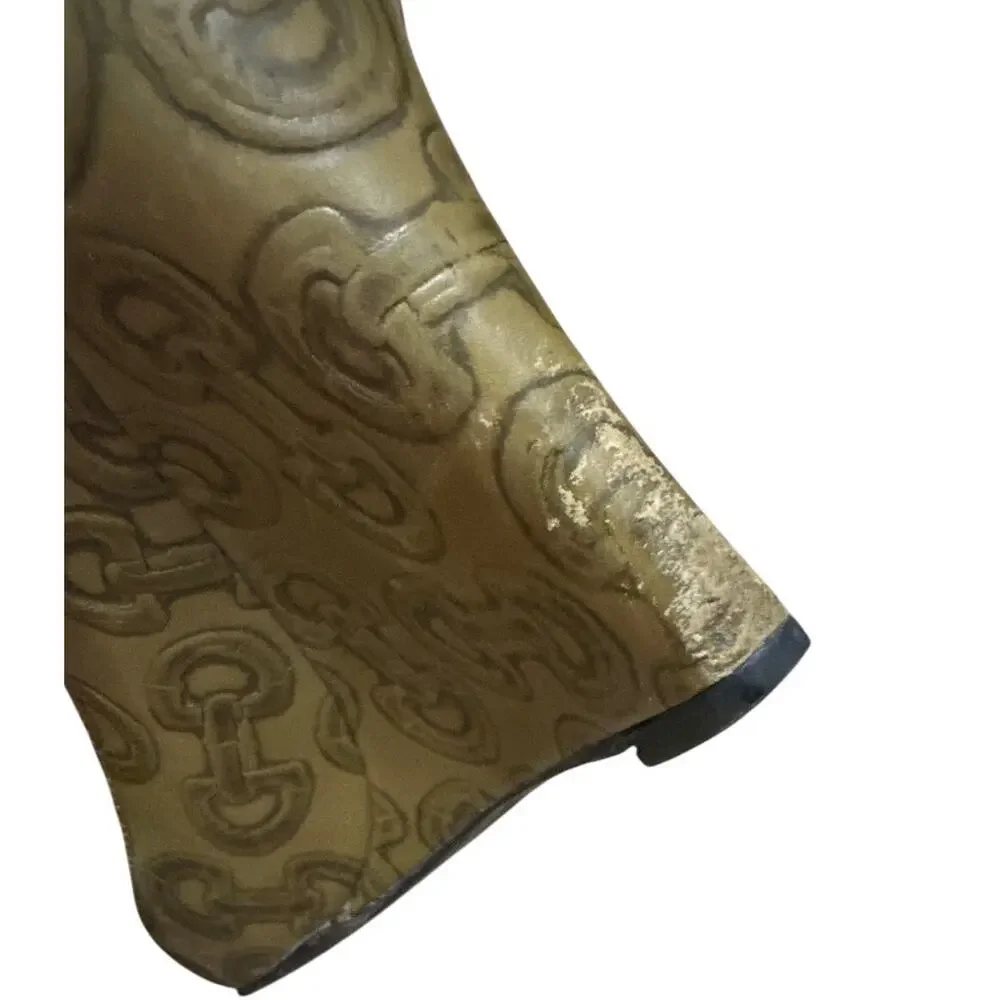 Gucci Embossed Wedge Heels Green Logo Size 9 **flaw**